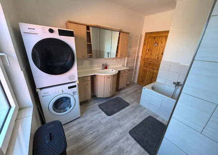 Monteur & Geschaeftsreisen In Cs11 *